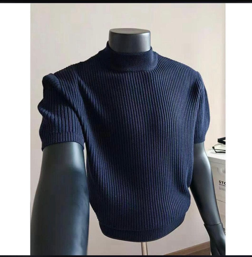 Navy ribbed knit mock neck short sleeve top on mannequin.