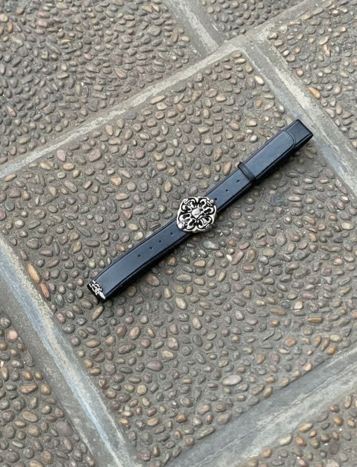 Signature Slim Leather Belt