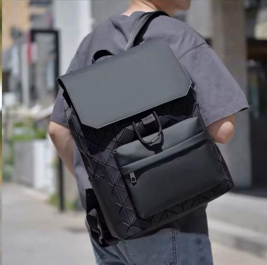 Vertex Flap Backpack | Matte Black
