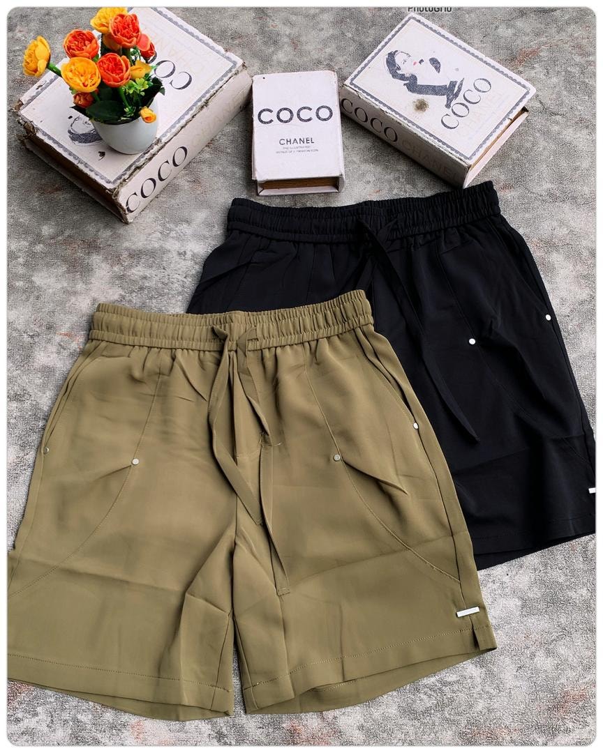 Refined Leisure Shorts | Olive Green