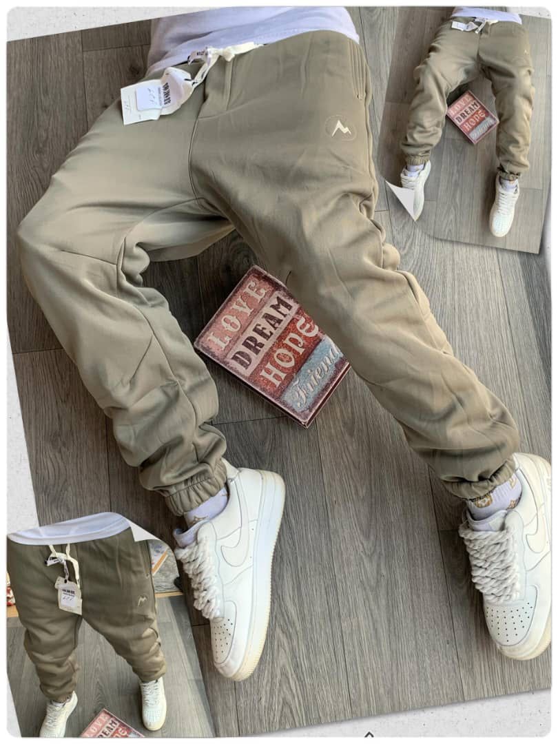 Peak Essential Joggers – Taupe