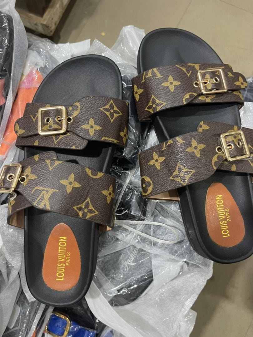 Monarch Monogram Slides