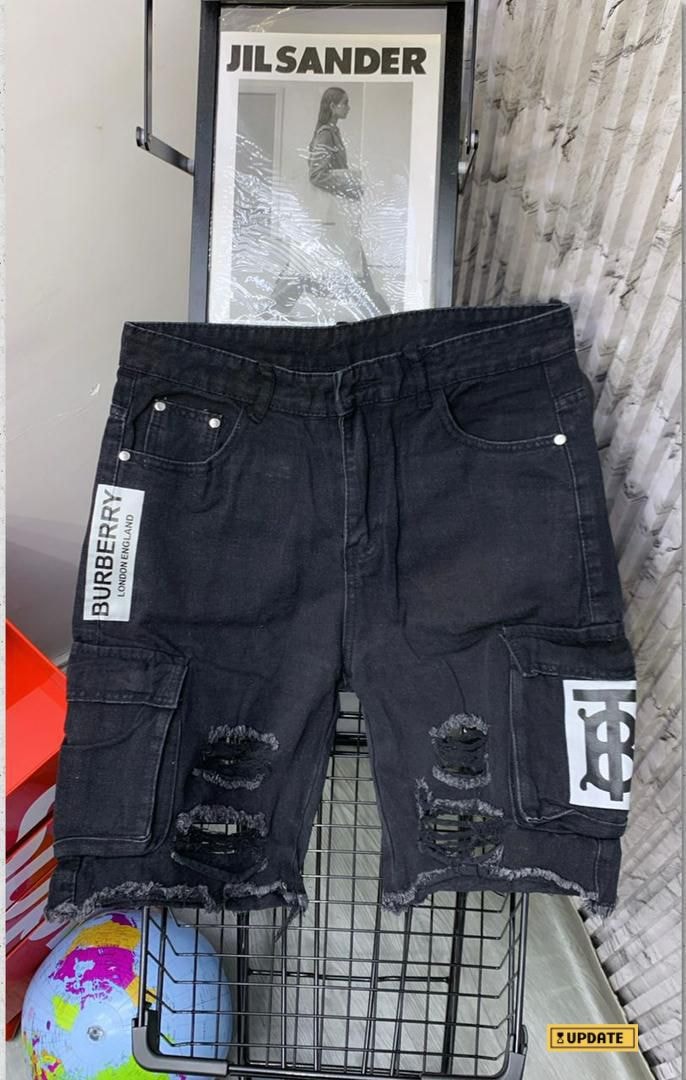 Burberry Ripped Cargo jorts