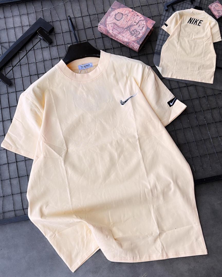 Nike Swoosh Tee