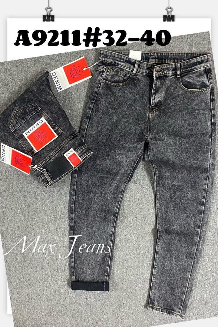 Dark gray men's jeans with DENIM red tags and Max Jeans text, labeled A9211#32-40.