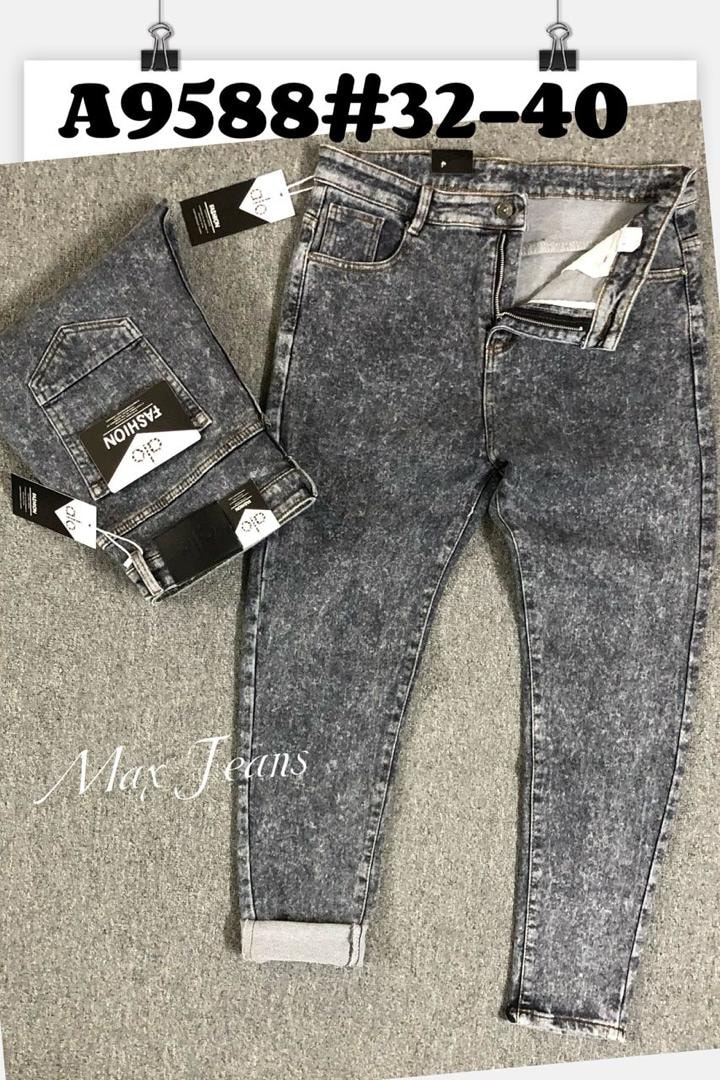 Light gray men's jeans with Max Jeans branding and fashion tags, labeled A9588#32-40.