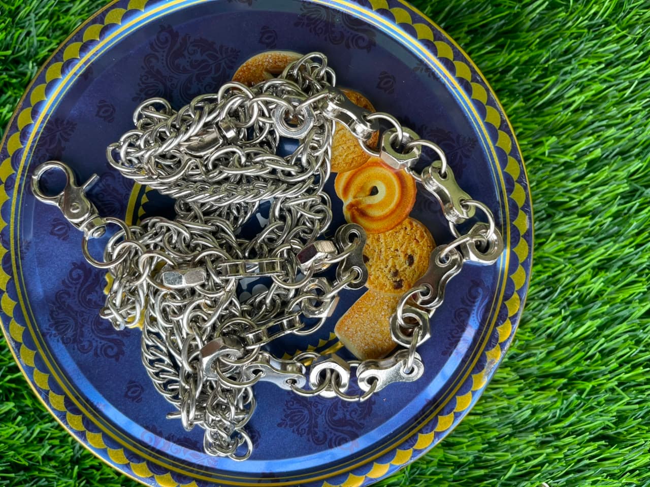 Mixed silver jean chains with varied link styles and clasps.