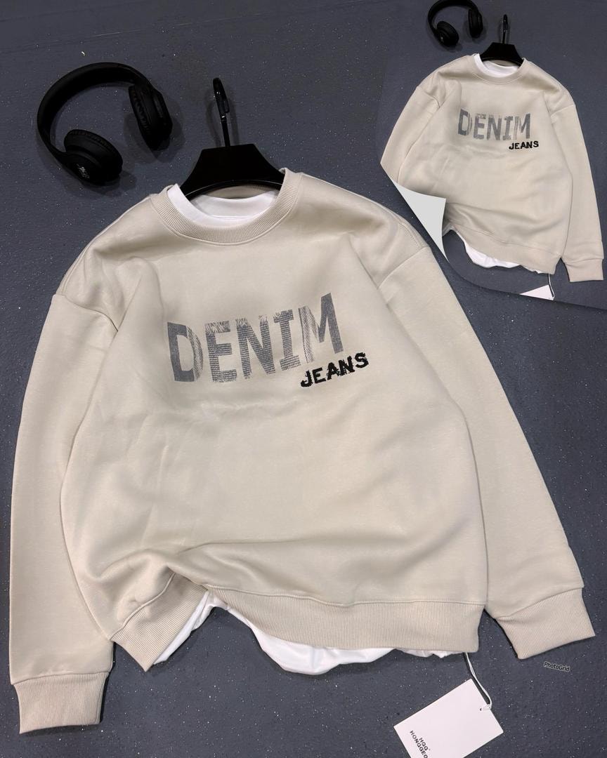 Cream crewneck sweatshirt with large Denim Jeans text print.
